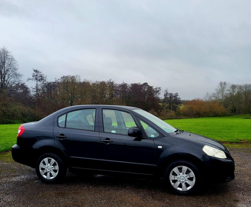 SUZUKI SX4