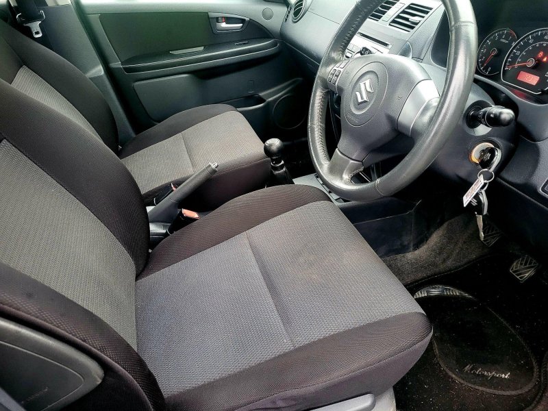 SUZUKI SX4