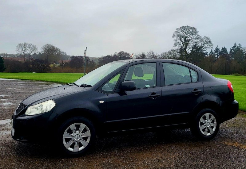 SUZUKI SX4