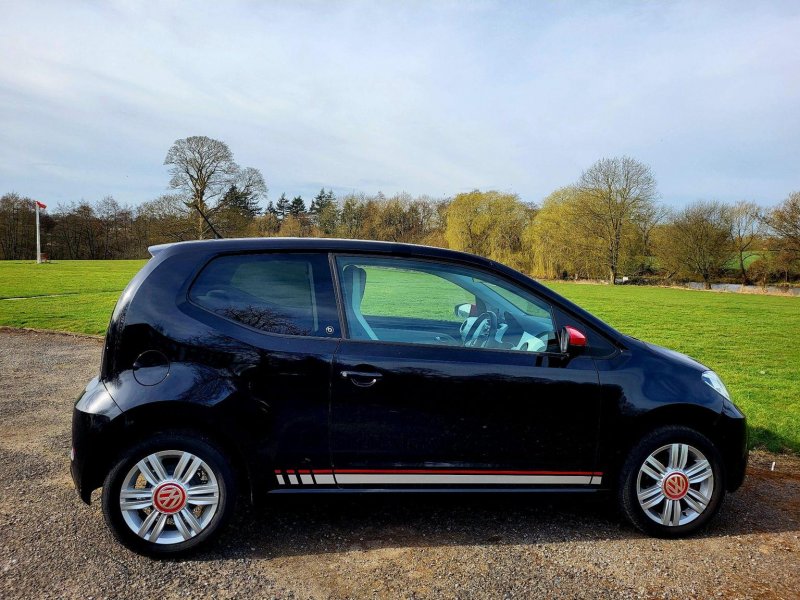 VOLKSWAGEN UP