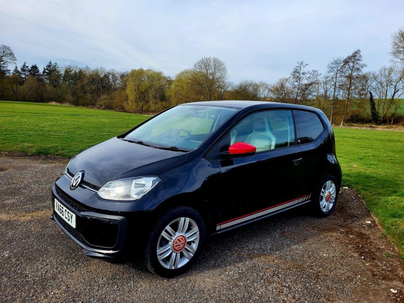 VOLKSWAGEN UP
