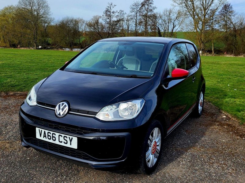 VOLKSWAGEN UP